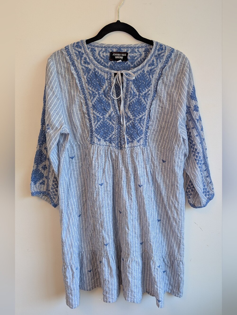 Johnny Was blue and white embroidered tunic Dress - Picture 7 of 9